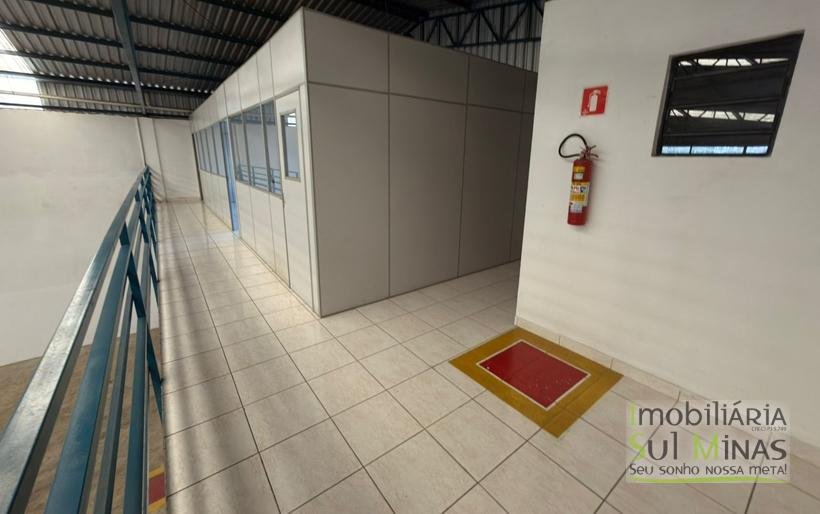 Galpão industrial disponível para locação em CambuíMG, com 750 m² COD2321 (15)
