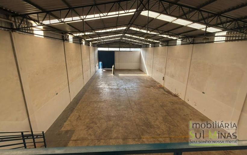 Galpão industrial disponível para locação em CambuíMG, com 750 m² COD2321 (16)