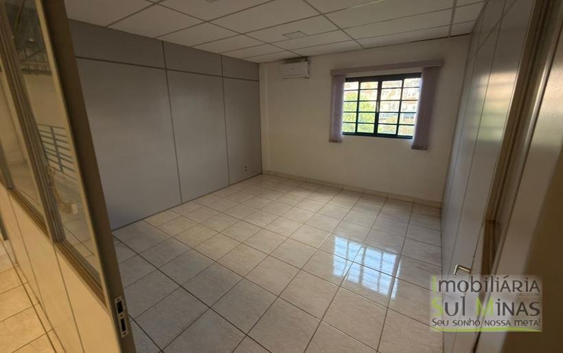 Galpão industrial disponível para locação em CambuíMG, com 750 m² COD2321 (22)