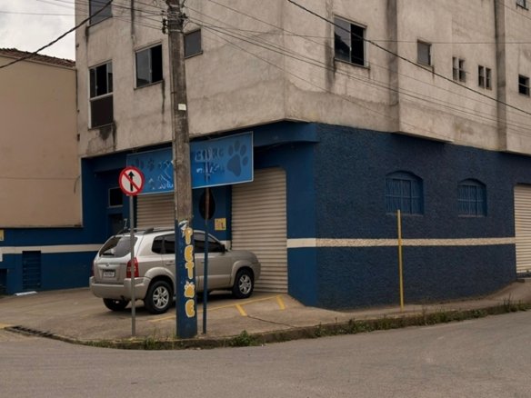 Salão Comercial para Alugar em Cambuí MG – Oportunidade em Excelente Localização COD2312 (1)