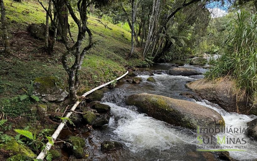 Terreno Exclusivo de 3.168 m² à Venda em Gonçalves – MG COD2320 (3)