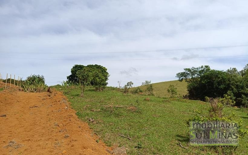 Terreno Rural Com 1000m² À Venda em Cambuí MGCOD2311 (3)