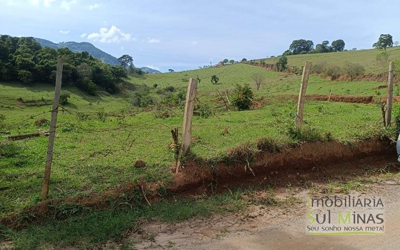 Terreno Rural Com 1000m² À Venda em Cambuí MGCOD2311 (4)