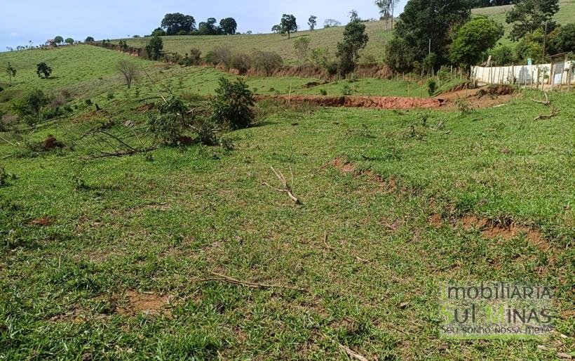 Terreno Rural Com 1000m² À Venda em Cambuí MGCOD2311 (5)