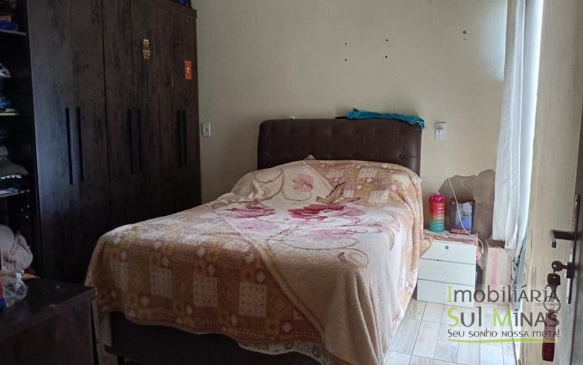 Casa Com 2 Dormitórios À Venda em Senador Amaral MG COD2343 (2)