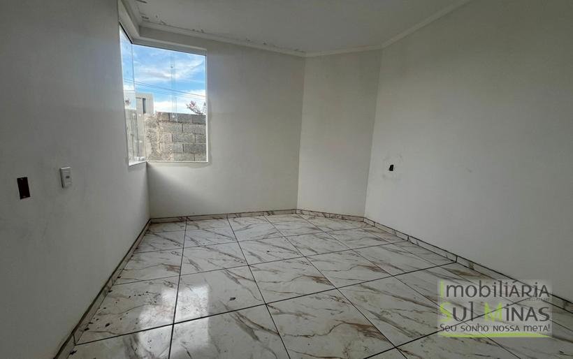 Casa Nova e Plana à Venda no Córrego do Bom Jesus COD2331 (4)