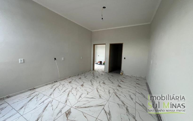 Casa Nova e Plana à Venda no Córrego do Bom Jesus COD2331 (7)