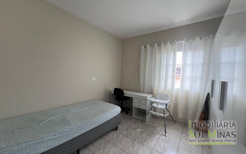 Casa com 3 dormitórios em Ótimo Bairro À Venda em Cambuí MG COD2307 (3)