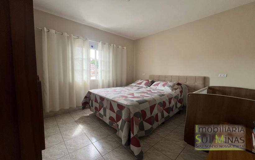 Casa com 3 dormitórios em Ótimo Bairro À Venda em Cambuí MG COD2307 (5)