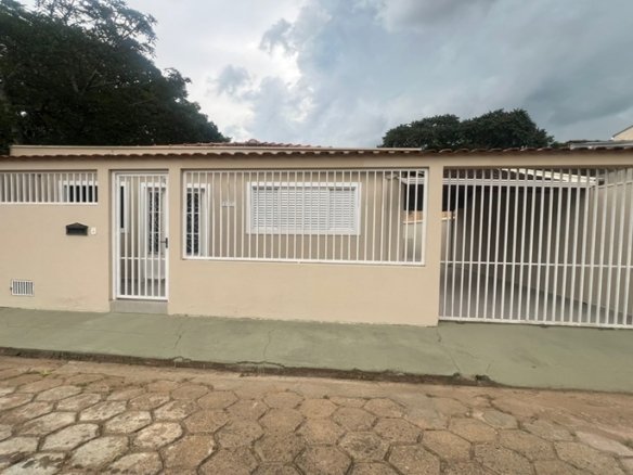 Casa para Locação em Cambuí Bairro de Alto PadrãoCOD2327 (10)