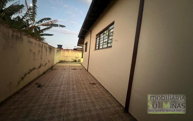 Casa plana a 800metros do centro Para Locação COD2340 (10)