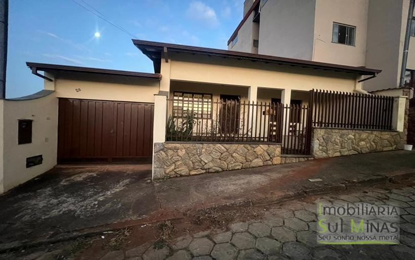 Casa plana a 800metros do centro Para Locação COD2340 (11)