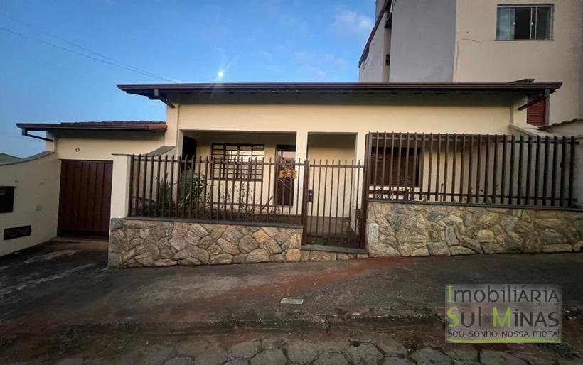 Casa plana a 800metros do centro Para Locação COD2340 (9)