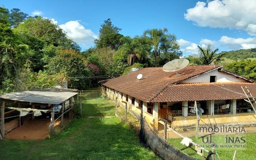 Chácara com 9.000m² à Venda em Cambuí–MGCOD2339 (8)