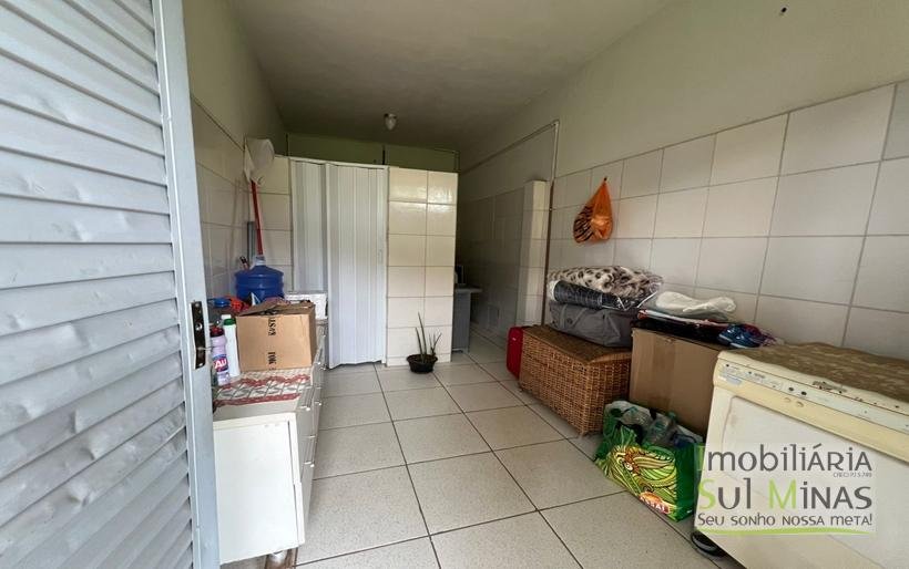 Chácara de 5000m ² com barracão e moradia as margens da Fernão DiasCOD2324 (10)