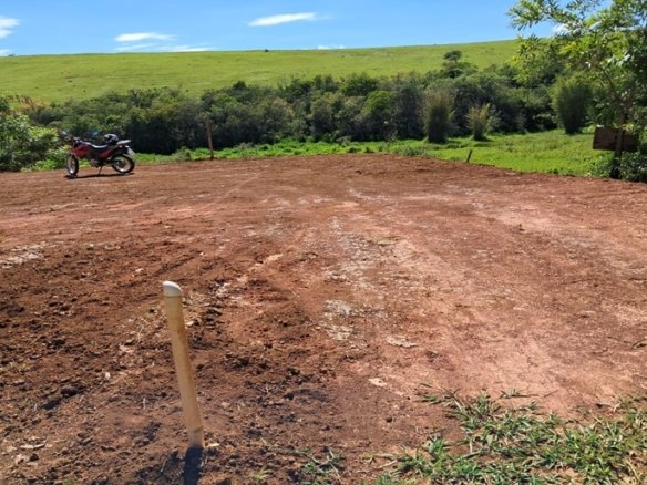 Lote Plano Com 130m² À Venda em Cambuí MG COD2345 (3)