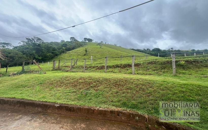 Sítio de 67600m ² a 800m da Fernão Dias COD2335 (16)