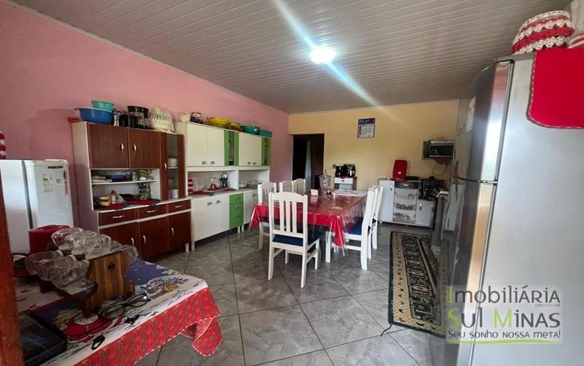 Sítio de 67600m ² a 800m da Fernão Dias COD2335 (17)