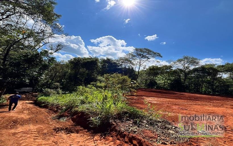 Terreno de 6.000m² Ás Margens da Fernão Dias – À Venda em Cambuí MG COD2342 (2)