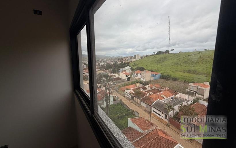 Apartamento Amplo À Venda no Centro de Cambuí MG – 88 m² – Alto Padrão – 3 quartos COD2374 (12)