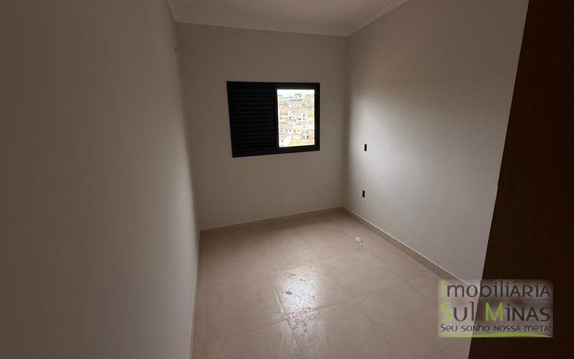 Apartamento Amplo À Venda no Centro de Cambuí MG – 88 m² – Alto Padrão – 3 quartos COD2374 (2)