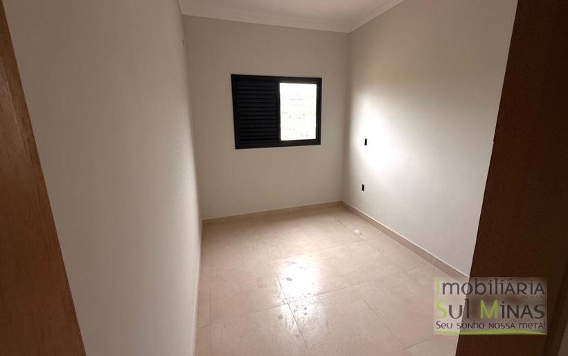 Apartamento Amplo À Venda no Centro de Cambuí MG – 88 m² – Alto Padrão – 3 quartos COD2374 (5)