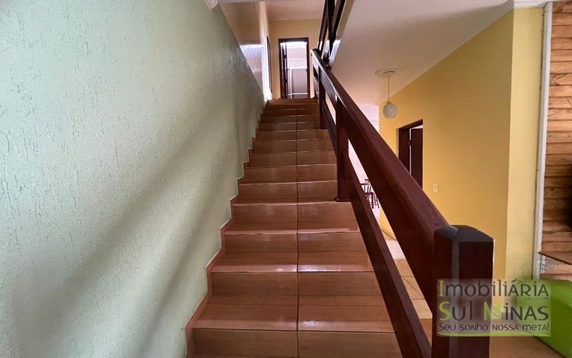 Casa Com Jacuzzi e Sauna À Venda em Cambui MG COD2362 (1)