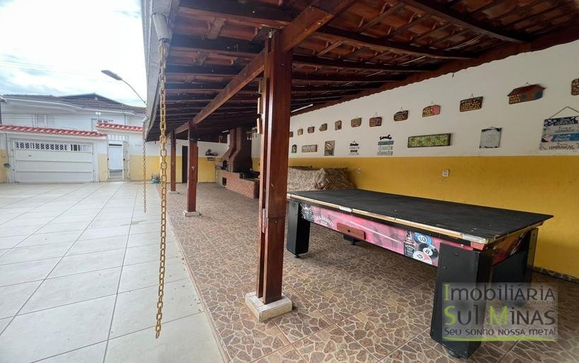 Casa Com Jacuzzi e Sauna À Venda em Cambui MG COD2362 (18)