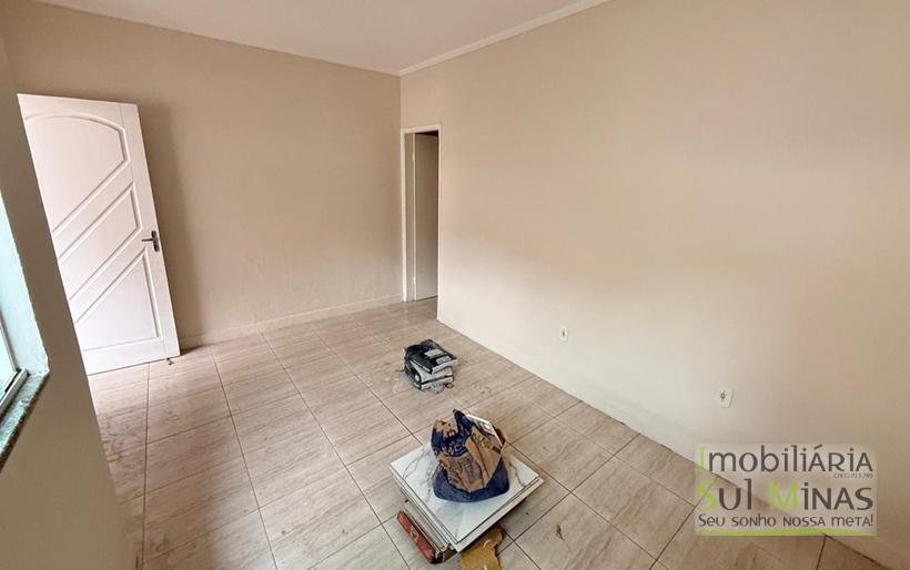 Casa Em Ótima Localização Para Locação em Cambuí MG COD2366 (4)