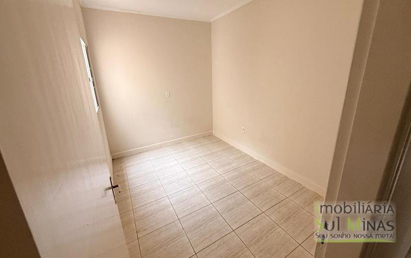 Casa Em Ótima Localização Para Locação em Cambuí MG COD2366 (5)