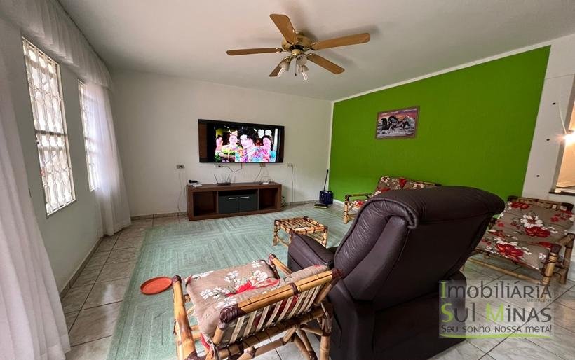 Casa com 4 dormitórios e área verde à venda no Córrego do Bom JesusCOD2347 (21)