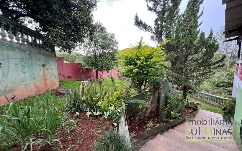 Casa com 4 dormitórios e área verde para locação no Córrego do Bom JesusCOD2347 (41)