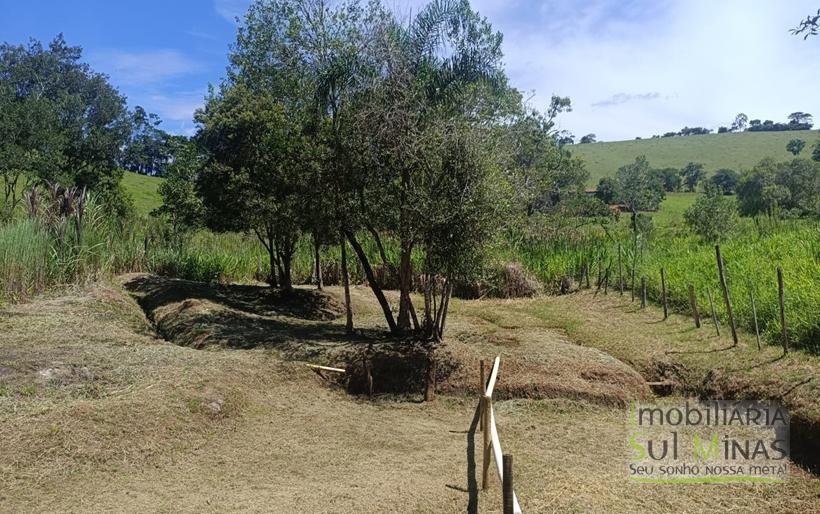 Chácara Com 9.000m² Escriturada À Venda em Cambuí MG COD2355 (16)