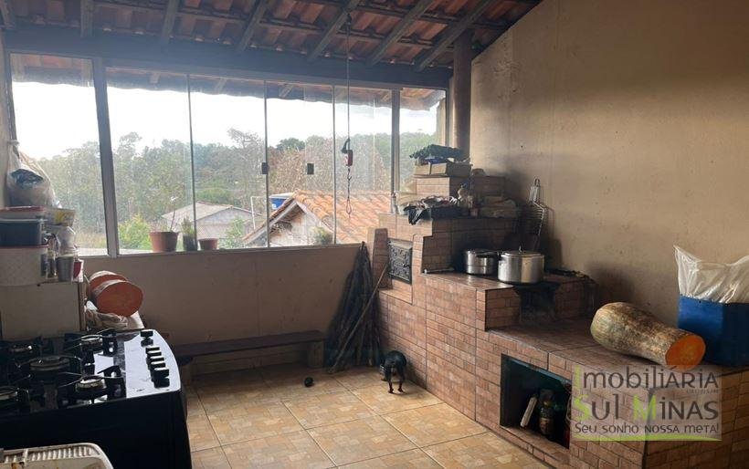 Chácara de 1.600 m² próxima da cidade à Venda em Senador Amaral MG Cód. 2054 (4)