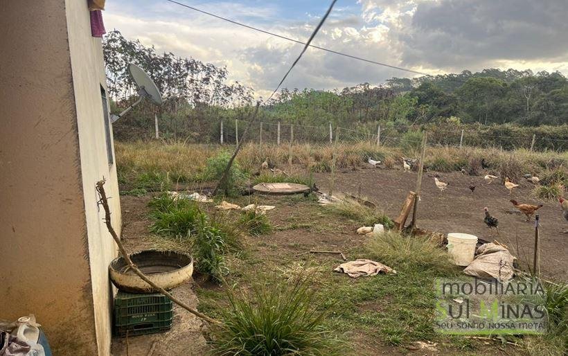 Chácara de 1.600 m² próxima da cidade à Venda em Senador Amaral MG Cód. 2054 (7)