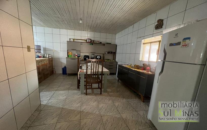 Chácara de 2000m ² com lago de peixe a venda em Cambui MG (16)