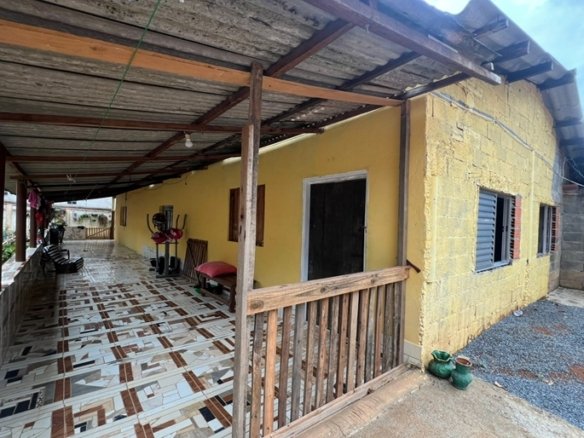 Chácara de 2000m ² com lago de peixe a venda em Cambui MG (2)