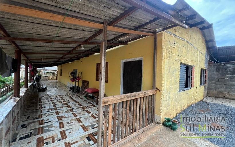 Chácara de 2000m ² com lago de peixe a venda em Cambui MG (2)