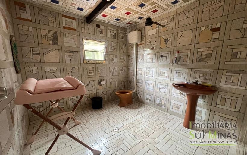 Chácara de 2000m ² com lago de peixe a venda em Cambui MG (26)