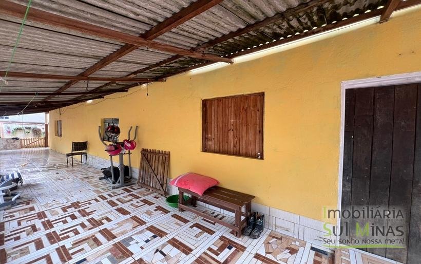 Chácara de 2000m ² com lago de peixe a venda em Cambui MG (8)