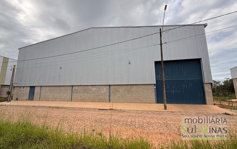 Galpão para Locação em CambuíMG – 740 m² de área construída pátio COD2354 (3)