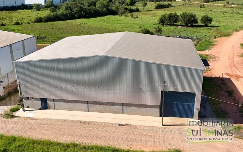 Galpão para Locação em CambuíMG – 740 m² de área construída pátio COD2354 (6)