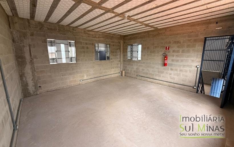 Galpão para Locação em CambuíMG – com área total de 665 m COD2229 (12)