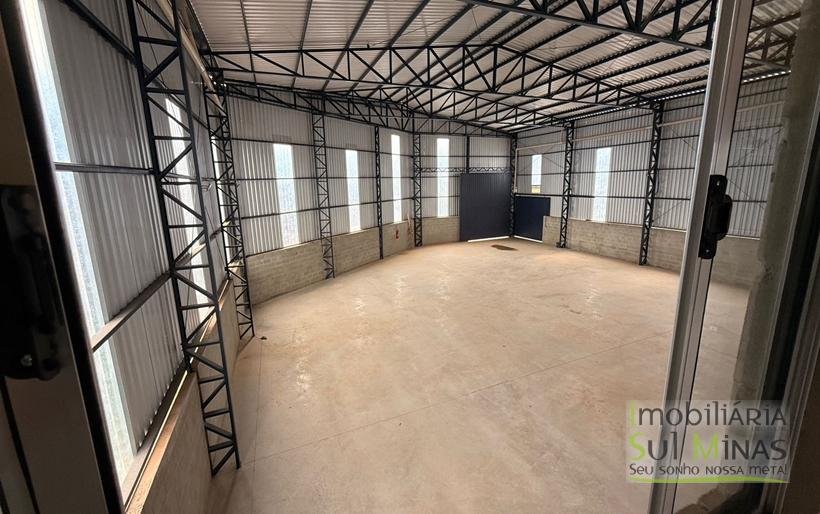 Galpão para Locação em CambuíMG – com área total de 665 m COD2229 (17)