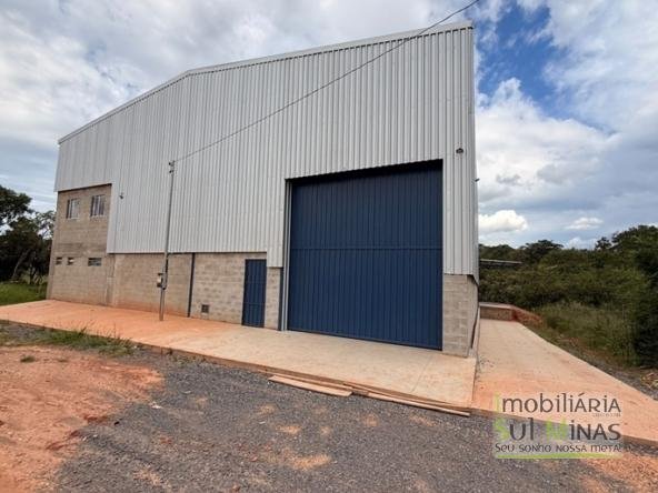 Galpão para Locação em CambuíMG – com área total de 665 m COD2229 (5)