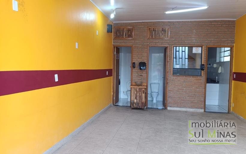 Ponto Comercial Com Coifa Para Locação no Centro de Cambuí MG COD2350 (1)