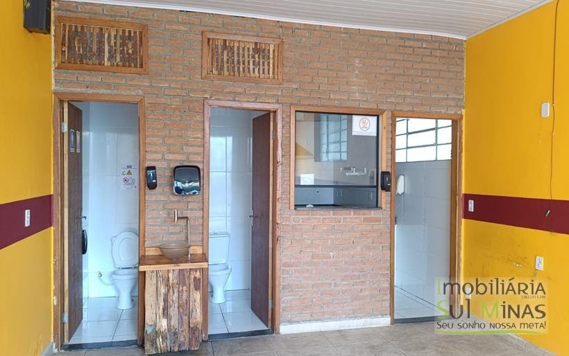 Ponto Comercial Com Coifa Para Locação no Centro de Cambuí MG COD2350 (5)