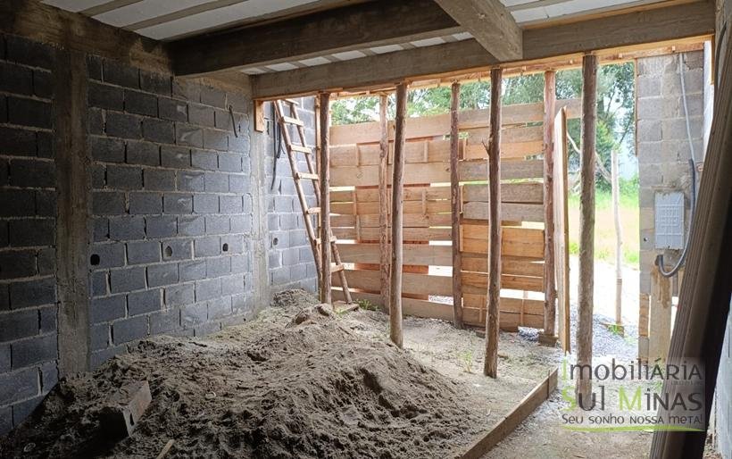 Casa Moderna à Venda em CambuíMG – 3 Dormitórios, Sendo 2 com Closet COD2378 (19)