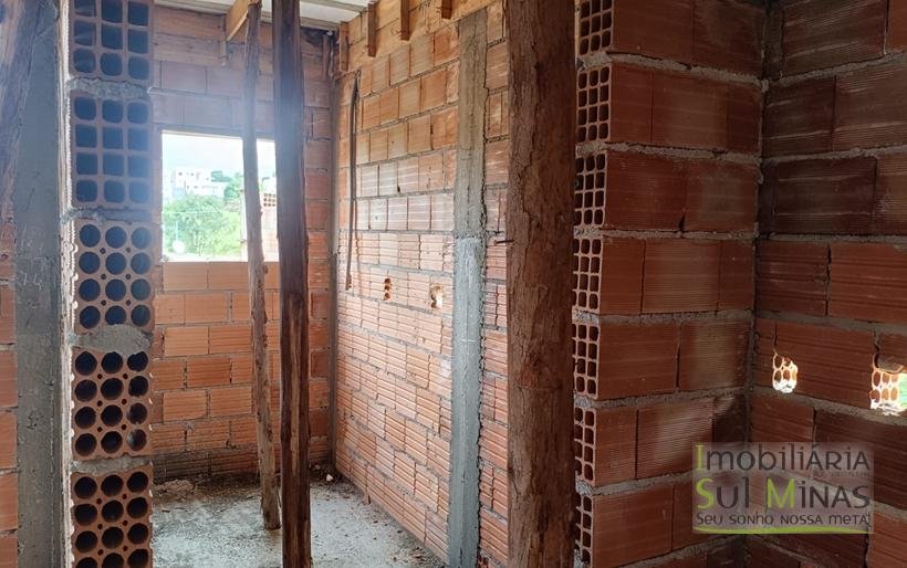 Casa Moderna à Venda em CambuíMG – 3 Dormitórios, Sendo 2 com Closet COD2378 (23)