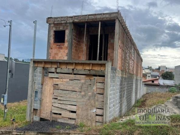 Casa Moderna à Venda em CambuíMG – 3 Dormitórios, Sendo 2 com Closet COD2378 (24)